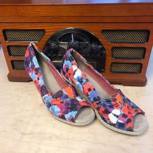 Canvas Peep Toe Toms